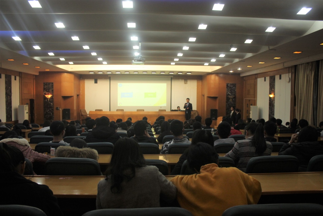 (图为述职大会现场)